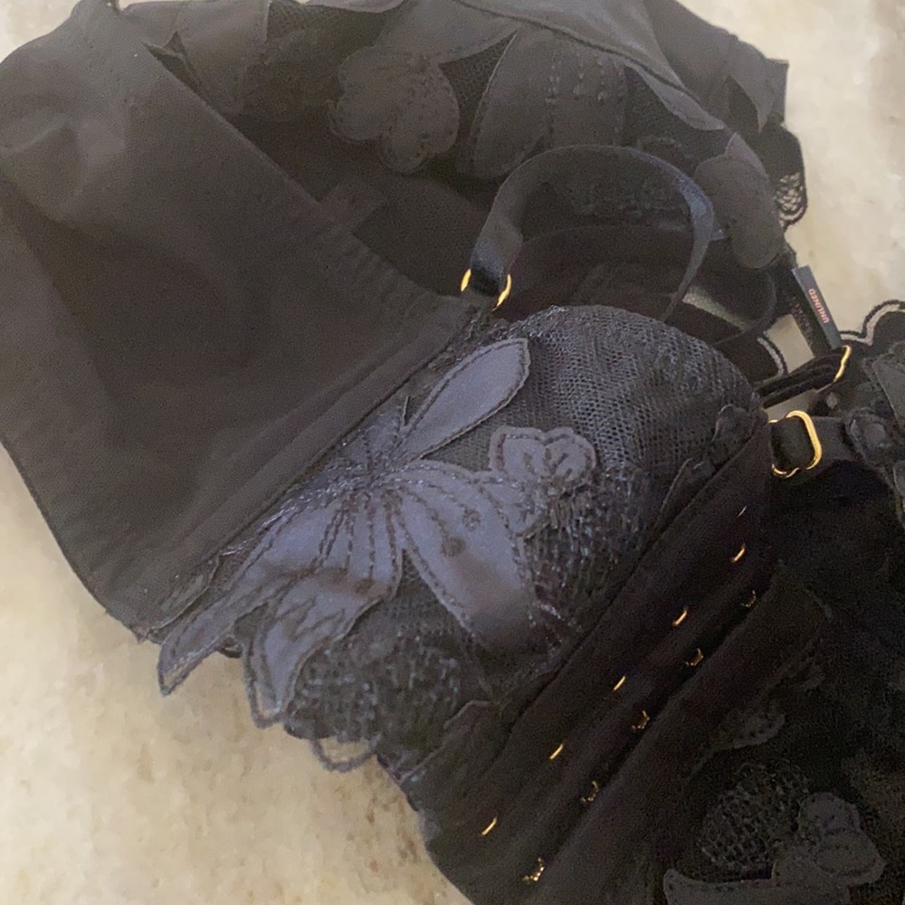 Victoria’s Secret Unlined Floral Embroidere Bra L - Picture 10 of 11